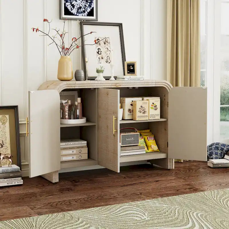 Mobiletto contenitore in legno con 4 ante, credenza curva con maniglie dorate, divisori regolabili