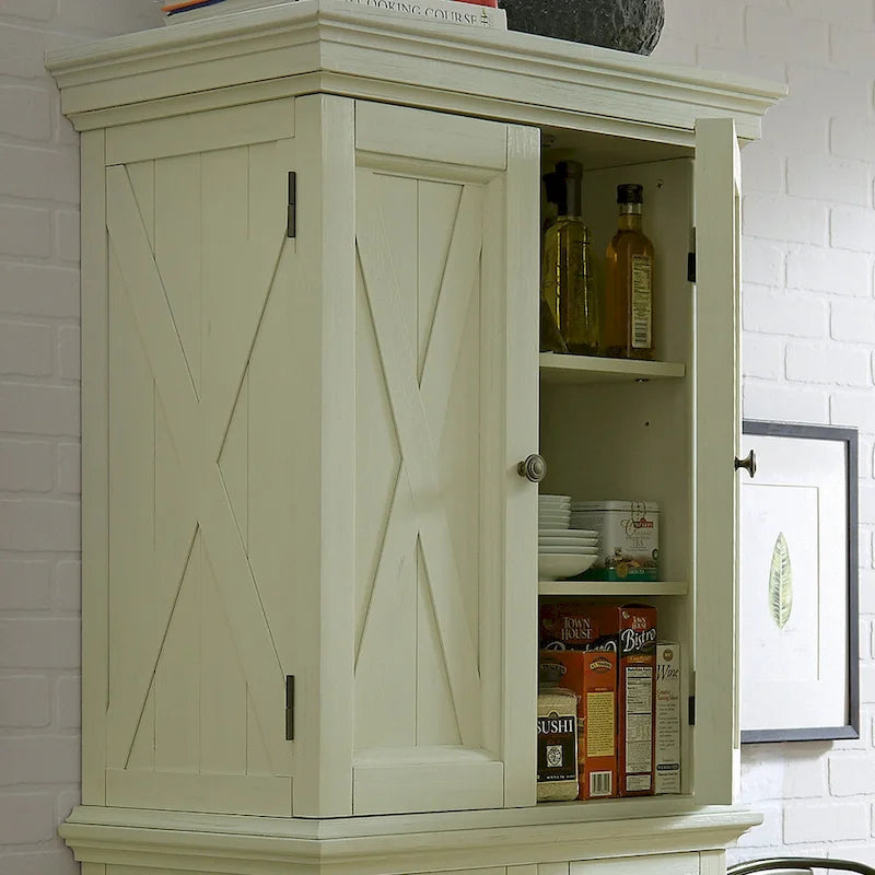 Dispensa da cucina color bianco sporco in stile Seaside Lodge