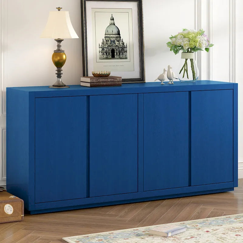 Credenza a quattro ante con impiallacciatura in frassino